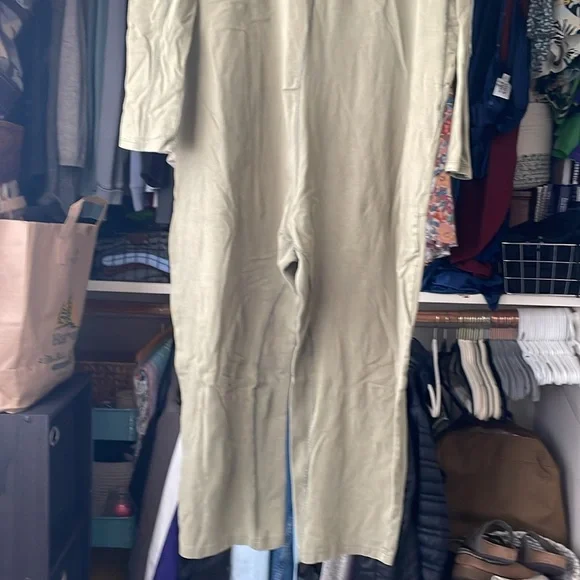 Free People Long Sleeve Onesie With Thumbholes and Hood Size L - Picture 7 of 9